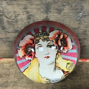 VINTAGE TOZAI ART NOUVEAU GIRL GLASS HANDMADE PAPERWEIGHT
